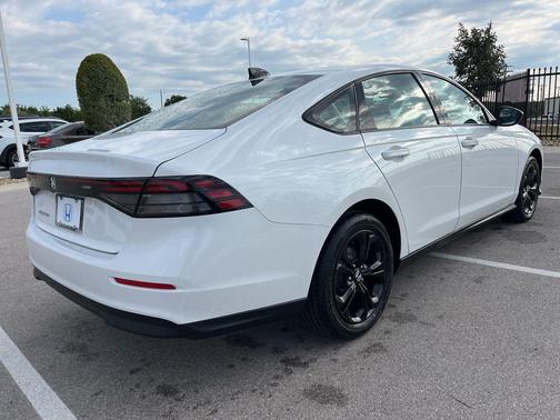 2025 Honda Accord Sport SE 1.5T