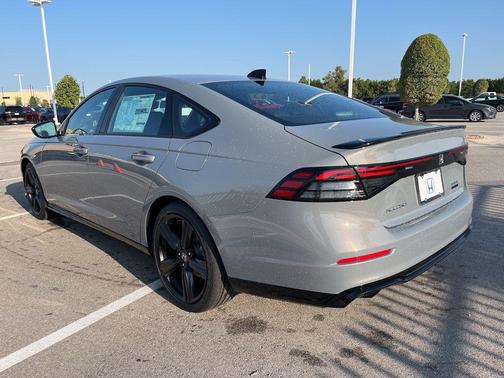 2025 Honda Accord Hybrid Base