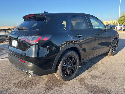 2026 Honda HR-V 2WD Sport