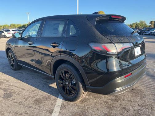 2026 Honda HR-V 2WD Sport