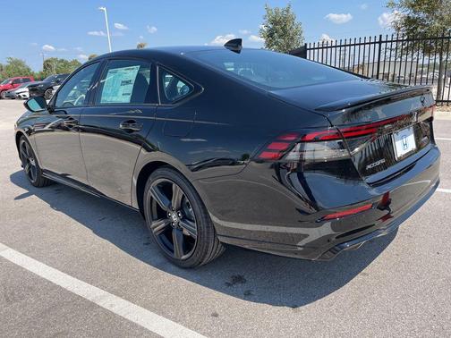 2025 Honda Accord Hybrid Base
