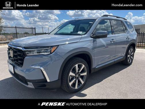 2025 Honda Pilot Touring 8-Passenger