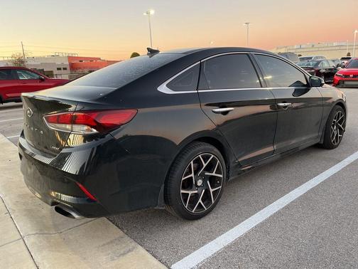 2019 Hyundai SONATA Limited