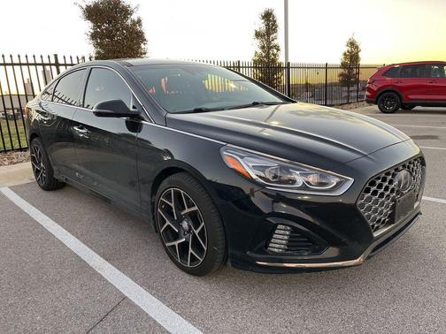 2019 Hyundai SONATA Limited