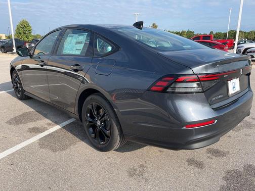 2025 Honda Accord Sport SE 1.5T