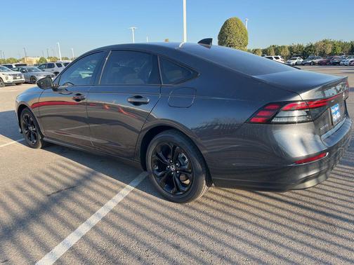 2025 Honda Accord Sport SE 1.5T