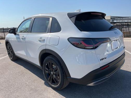 2026 Honda HR-V 2WD Sport