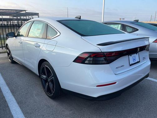 2025 Honda Accord Hybrid Base