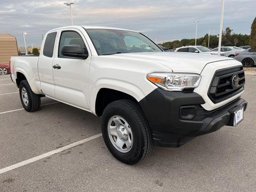 2022 Toyota Tacoma SR