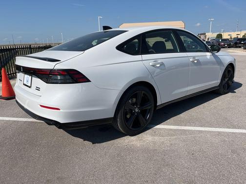 2025 Honda Accord Hybrid Base