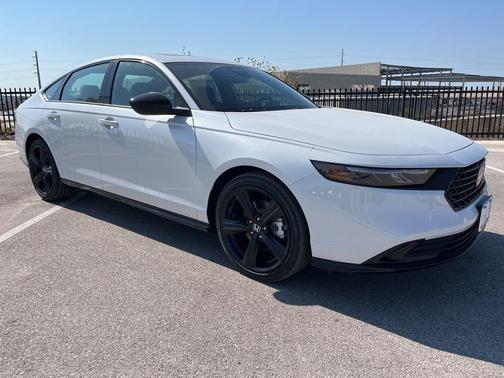 2025 Honda Accord Hybrid Base