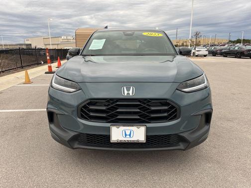 2023 Honda HR-V 2WD Sport