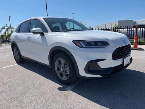 Platinum White Pearl 2026 Honda HR-V