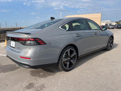 2025 Honda Accord Hybrid Base