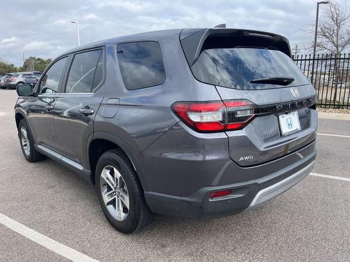 2023 Honda Pilot AWD EX-L 7 Passenger