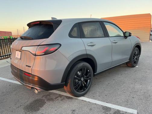 2026 Honda HR-V 2WD Sport