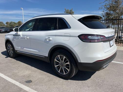 2020 Lincoln Nautilus Reserve