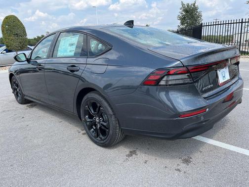 2025 Honda Accord Sport SE 1.5T