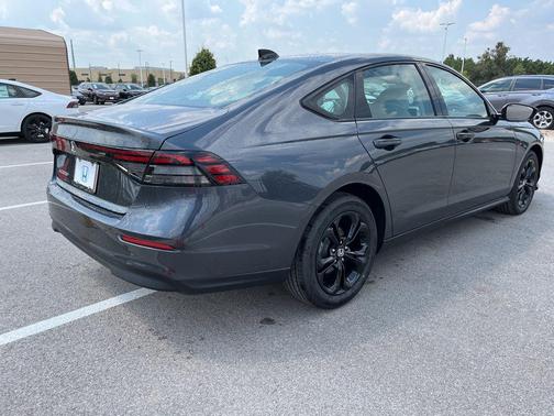 2025 Honda Accord Sport SE 1.5T