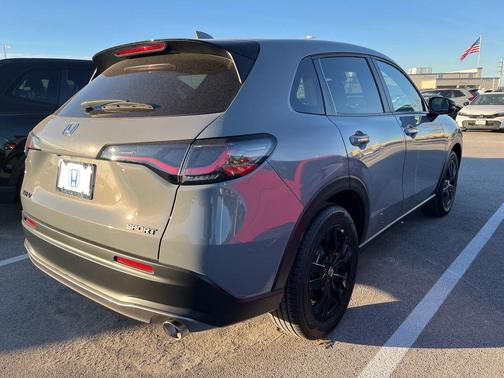 2026 Honda HR-V 2WD Sport