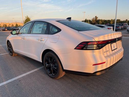 2025 Honda Accord Sport SE 1.5T
