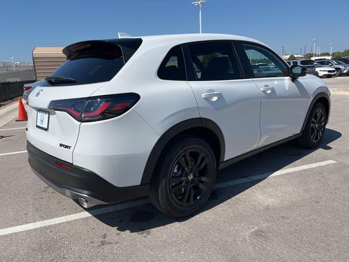 2026 Honda HR-V 2WD Sport