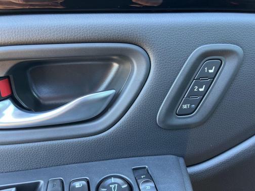 2025 Honda Pilot Touring 8-Passenger