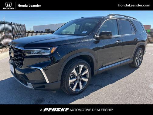 2025 Honda Pilot Touring 8-Passenger