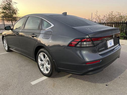 2025 Honda Accord LX 1.5T