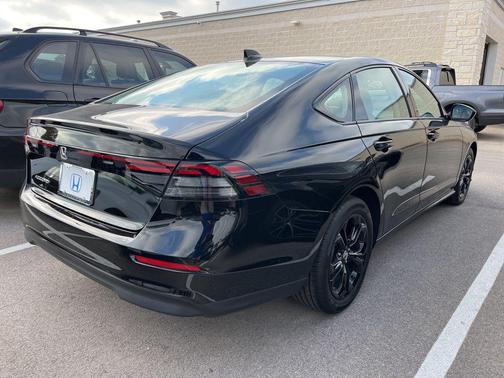 2025 Honda Accord Sport SE 1.5T