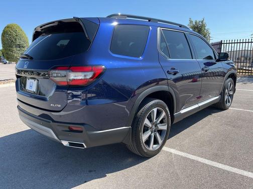 2024 Honda Pilot Elite