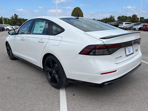 2025 Honda Accord Hybrid Base