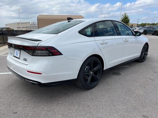 2025 Honda Accord Hybrid Base