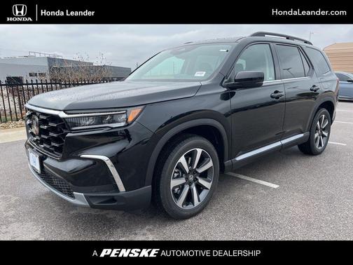 2025 Honda Pilot Touring 8-Passenger