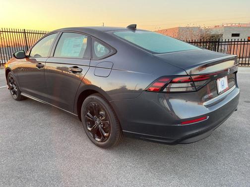 2025 Honda Accord Sport SE 1.5T