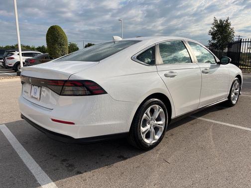 2025 Honda Accord LX 1.5T
