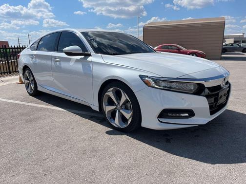 2020 Honda Accord Touring 2.0T