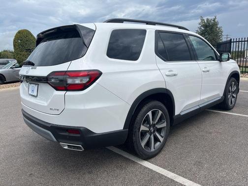 2025 Honda Pilot Elite