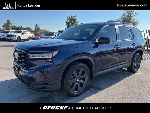 2023 Honda Pilot 2WD Sport