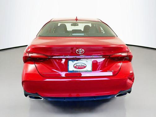 2022 Toyota Avalon XLE