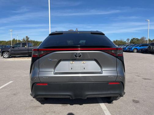 2024 Toyota bZ4X XLE