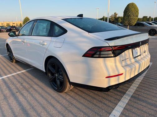 2025 Honda Accord Hybrid Base