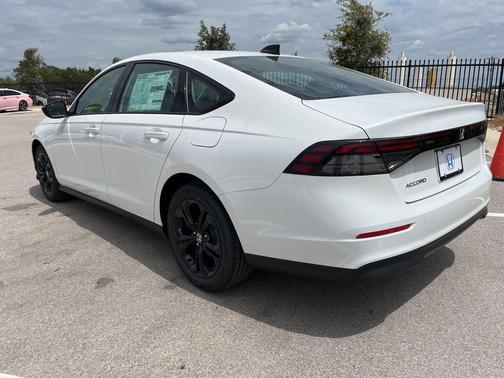 2025 Honda Accord Sport SE 1.5T