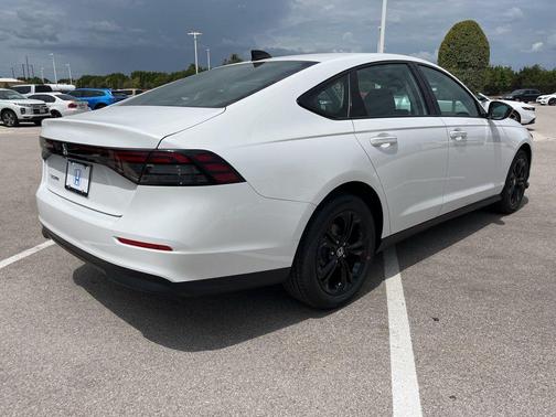 2025 Honda Accord Sport SE 1.5T