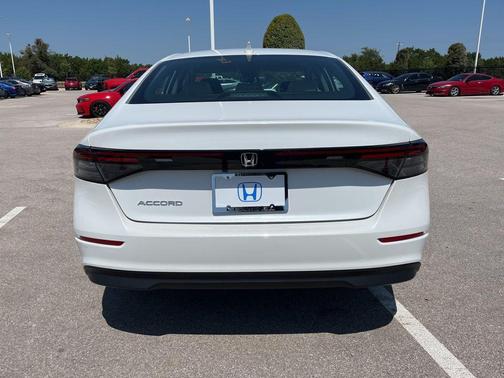 2023 Honda Accord LX 1.5T
