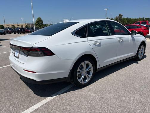2023 Honda Accord LX 1.5T