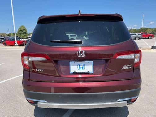 2022 Honda Pilot AWD Elite