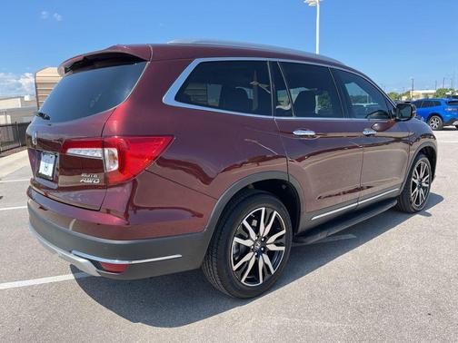 2022 Honda Pilot AWD Elite