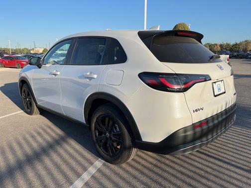 2026 Honda HR-V 2WD Sport