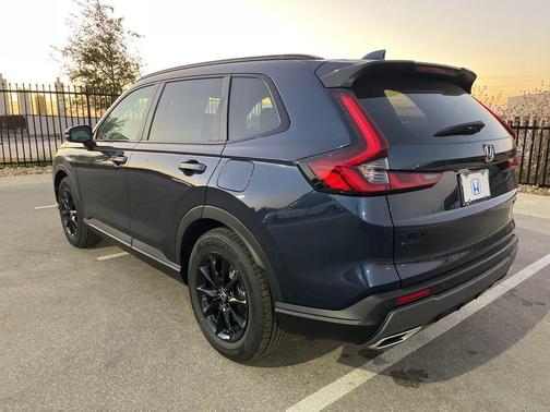 2026 Honda CR-V Hybrid Sport-L FWD